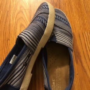 TOMS Blue loafers size 7.5